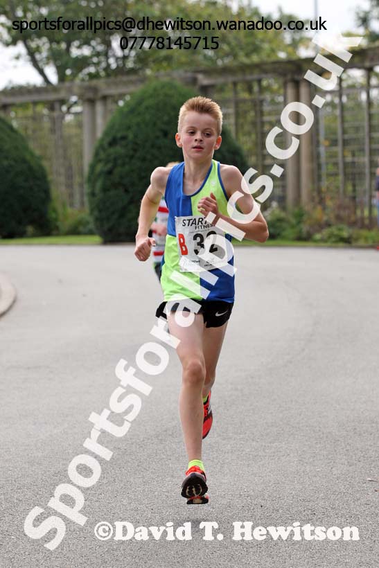 Boys under-13s, Northern Road Relays, Blackpool. Photo: David T. Hewitson/Sports for All Pics